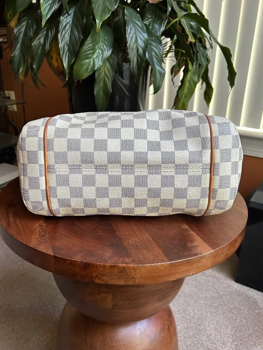 LOUIS VUITTON Damier Azur Totally PM Tote - Picture 6 of 12